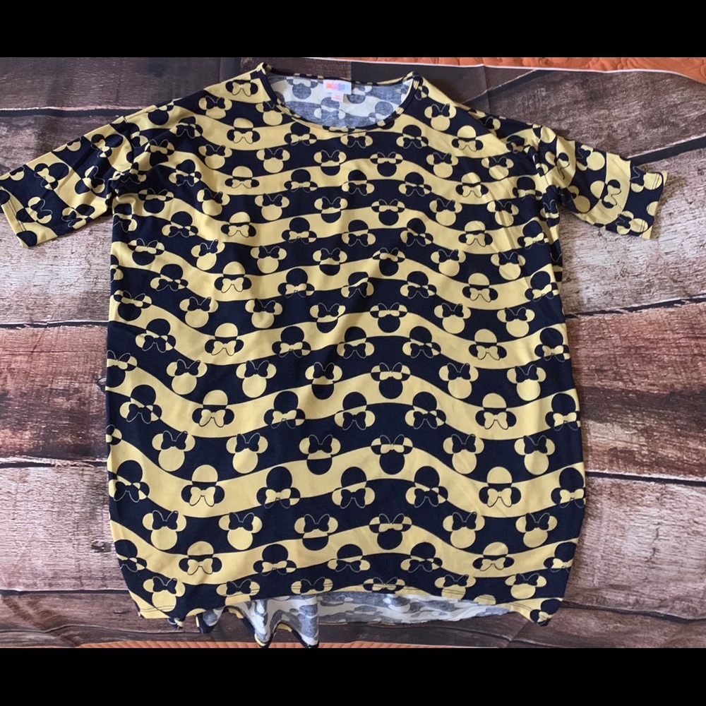 LulaRoe Disney Irma top Minnie Mouse